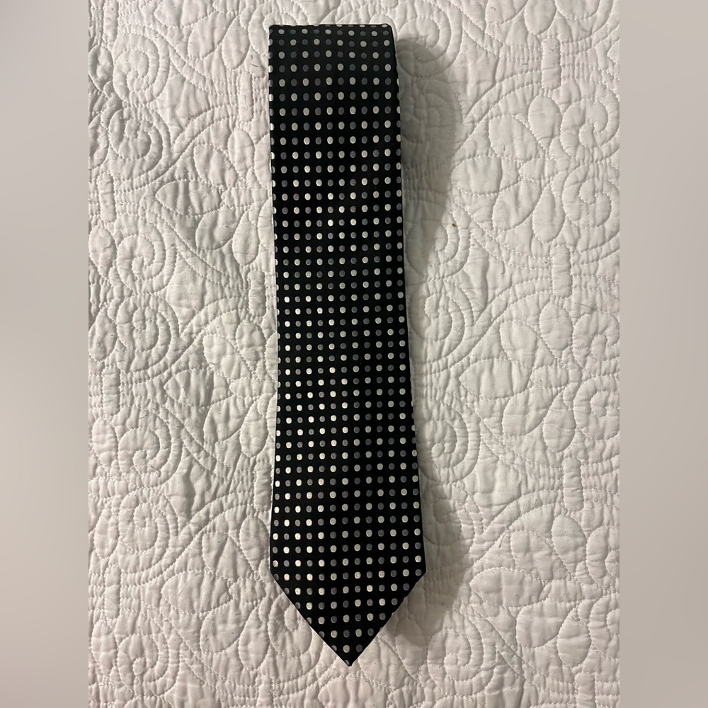 Geoffrey Beene Black Polka Dot Tie